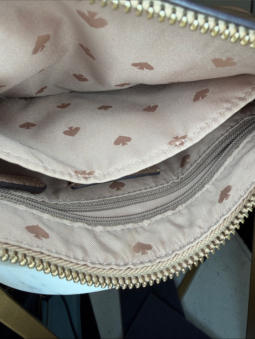 Kate Spade EUC tan pebble leather Crossbody bag W/ canvas adj stripe strap - Picture 15 of 16